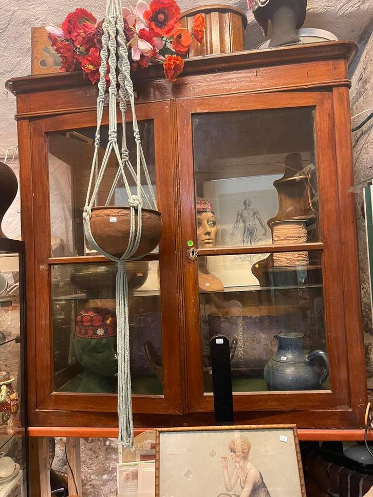 Oude Vitrinekast, groot, Huis en Inrichting, Kasten | Vitrinekasten, Zo goed als nieuw, 150 tot 200 cm, 100 tot 150 cm, 25 tot 50 cm