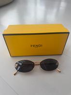 Fendi zonnebril inclusief doos, Sieraden, Tassen en Uiterlijk, Zonnebrillen en Brillen | Dames, Ophalen of Verzenden, Nieuw, Zonnebril
