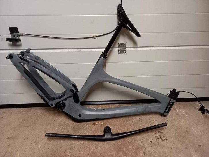 Mountain Bike   - Enduro  - SRAM X01  - FOX  -  XTR, Fietsen en Brommers, Fietsonderdelen, Nieuw, Mountainbike, Ophalen of Verzenden