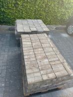 Gratis Waaltjes Stenen - 25 m2, Tuin en Terras, Tegels en Klinkers, Ophalen, Gebruikt, Klinkers, 10 m² of meer