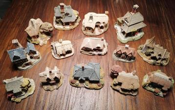 Leuke verzameling Lilliput lane huisjes beschikbaar voor biedingen