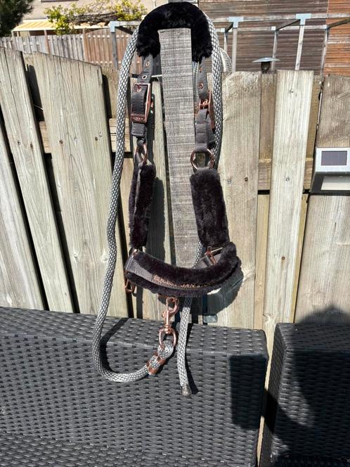 Halster Equestrian Stockholm, Dieren en Toebehoren, Paarden en Pony's | Overige Paardenspullen, Zo goed als nieuw, Overige soorten