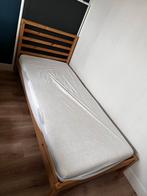 Ikea bed 90x200 met matras, Huis en Inrichting, Slaapkamer | Bedden, Zo goed als nieuw, Ophalen