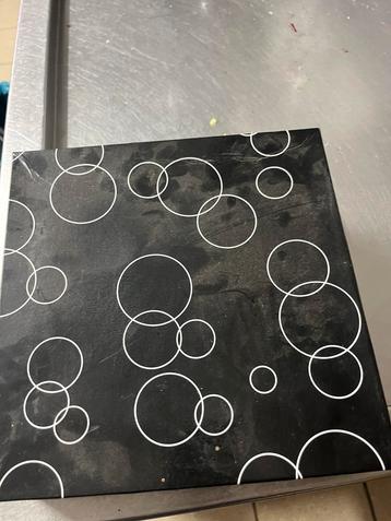 Poolballen beschikbaar voor biedingen