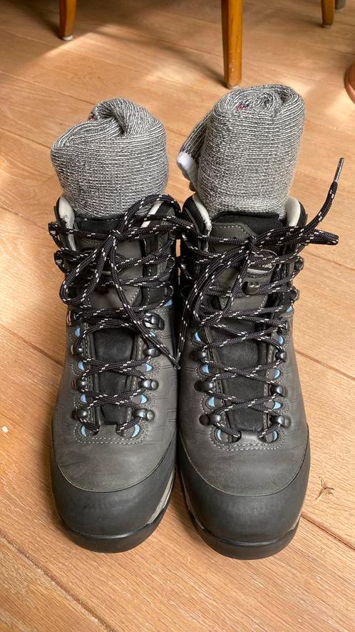 Bergen schoenen MEINDL maat 40 gortex blauw, Sport en Fitness, Bergsport en Wandelen, Zo goed als nieuw, Schoenen, Ophalen of Verzenden
