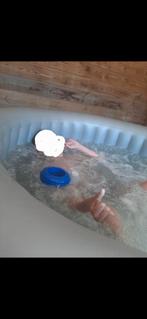 jacuzzi , 2 persoons, Tuin en Terras, Bubbelbaden en Hottubs, Ophalen of Verzenden, Zo goed als nieuw, Filter