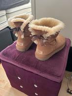 UGG Laarzen maat 40 met Strik, UGG, Bruin, Lage of Enkellaarzen, Ophalen of Verzenden