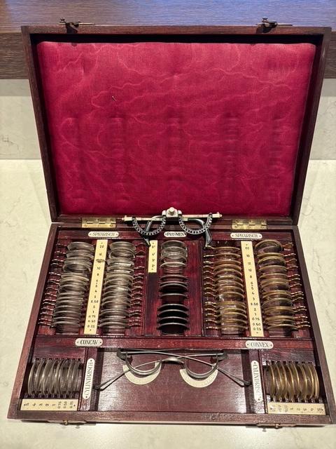 Antieke pasdoos voor oogmetingen, Ophalen of Verzenden