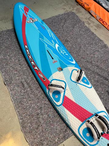Exocet Carve 93 Windsurfplank beschikbaar voor biedingen