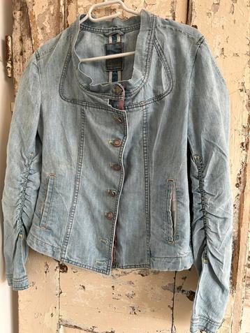 Girbaud jeans zomer jasje. beschikbaar voor biedingen