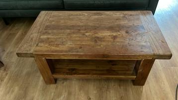 Massieve salontafel ( teak) beschikbaar voor biedingen