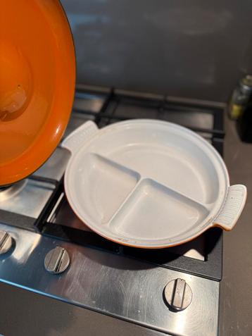 Gietijzeren 3-vaks pan met deksel - 30cm beschikbaar voor biedingen