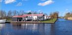 Chalet Wiidsicht te huur. Aan het water met eigen steiger., Recreatiepark, Internet, Chalet, Bungalow of Caravan, 2 slaapkamers