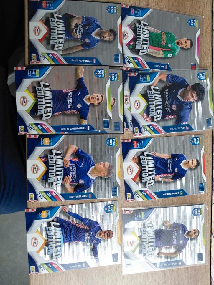 PSV Limited Editions - Panini Adrenalyn XL 25-26, Verzamelen, Sportartikelen en Voetbal, Poster, Plaatje of Sticker, Buitenlandse clubs