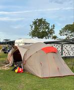 Quechua Family Seconds 4.2 Tent - Ruime 4-persoons, Caravans en Kamperen, Tenten, Ophalen, Zo goed als nieuw, Tot en met 4