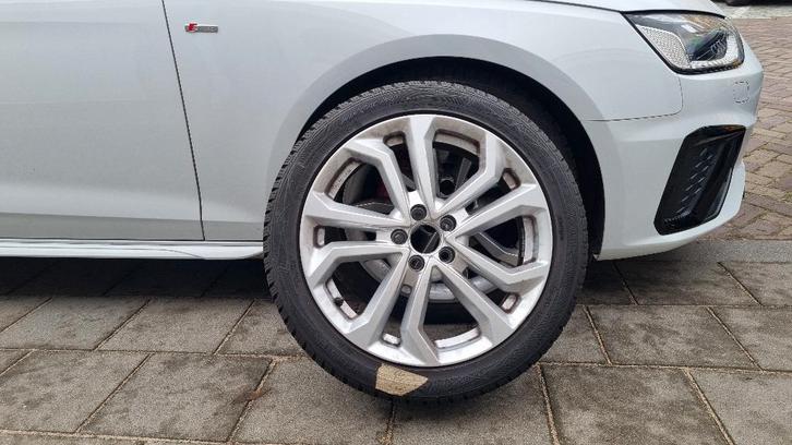 Set winterbanden met velgen te koop, Auto-onderdelen, Banden en Velgen, Banden en Velgen, Winterbanden, 17 inch, 215 mm, Personenwagen