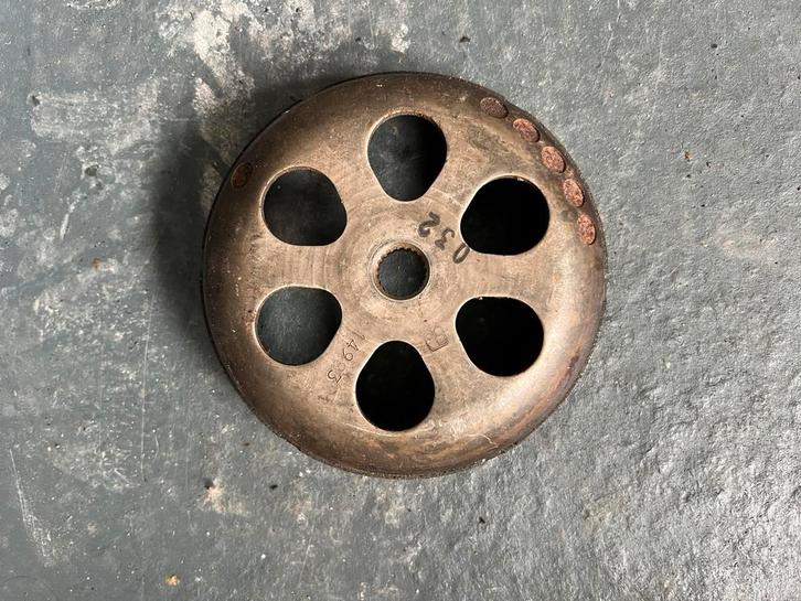 125/180 gilera piaggio koppelingshuis, Fietsen en Brommers, Brommeronderdelen | Scooters, Zo goed als nieuw, Piaggio, Ophalen of Verzenden