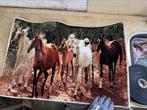 Perzisch Wandtapijt 50x70 cm – Wilde Paarden in Beweging, Ophalen of Verzenden