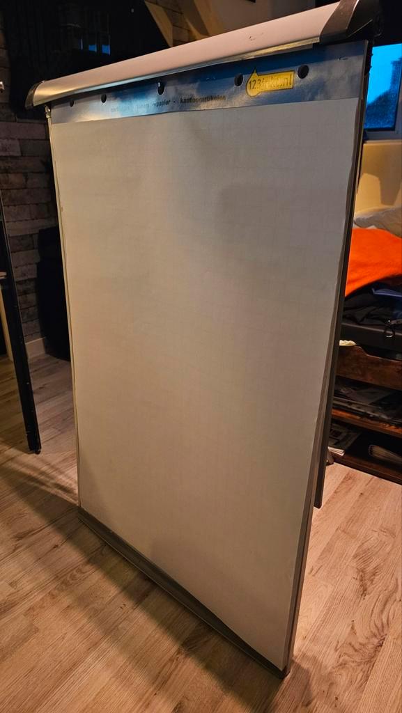 Flipover Whiteboard - Gebruikt, Veel Gebruikssporen, Diversen, Schoolborden, Gebruikt, Ophalen of Verzenden