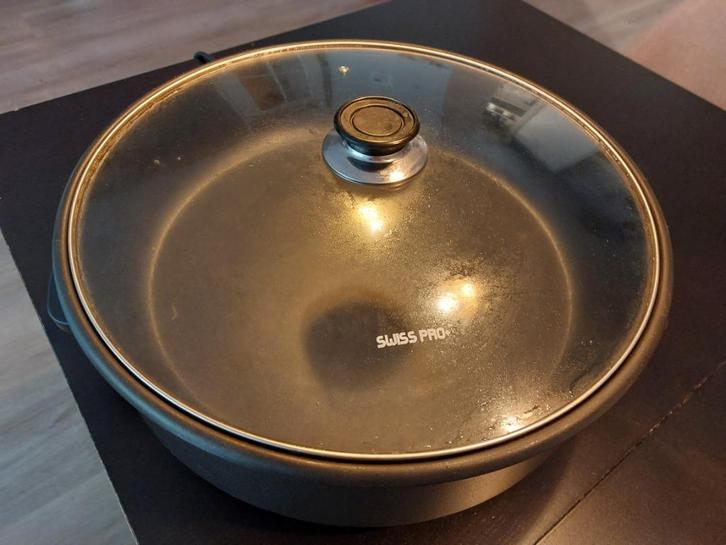 Swiss pro pp42  pizzapan  / hapjespan 40cm, Witgoed en Apparatuur, Gourmetstellen, Zo goed als nieuw, 4 t/m 7 personen, Ophalen of Verzenden