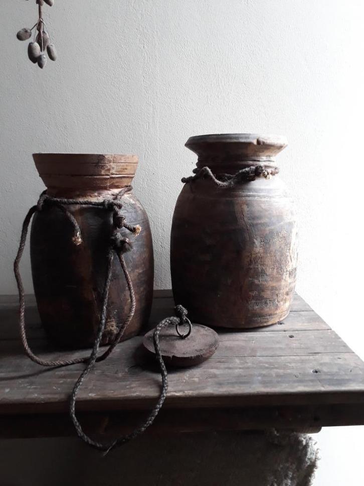 Nepalese kruikpotten 2 stuks als nieuw!, Huis en Inrichting, Woonaccessoires | Vazen, Zo goed als nieuw, Overige kleuren, Minder dan 50 cm