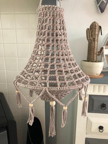 Handmade groot gehaakte kroonluchter taupe haken kwastjes beschikbaar voor biedingen