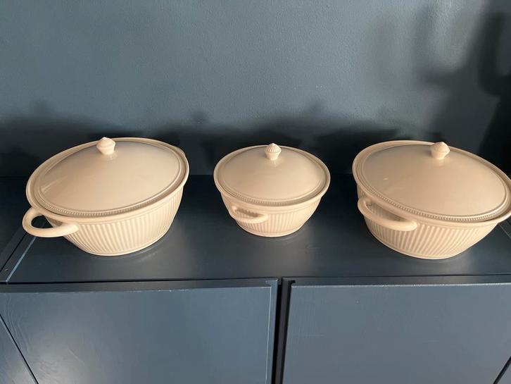Wedgwood Windsor Dekschalen - 3 stuks, Huis en Inrichting, Keuken | Servies, Gebruikt, Schaal of Schalen, Wedgwood, Aardewerk