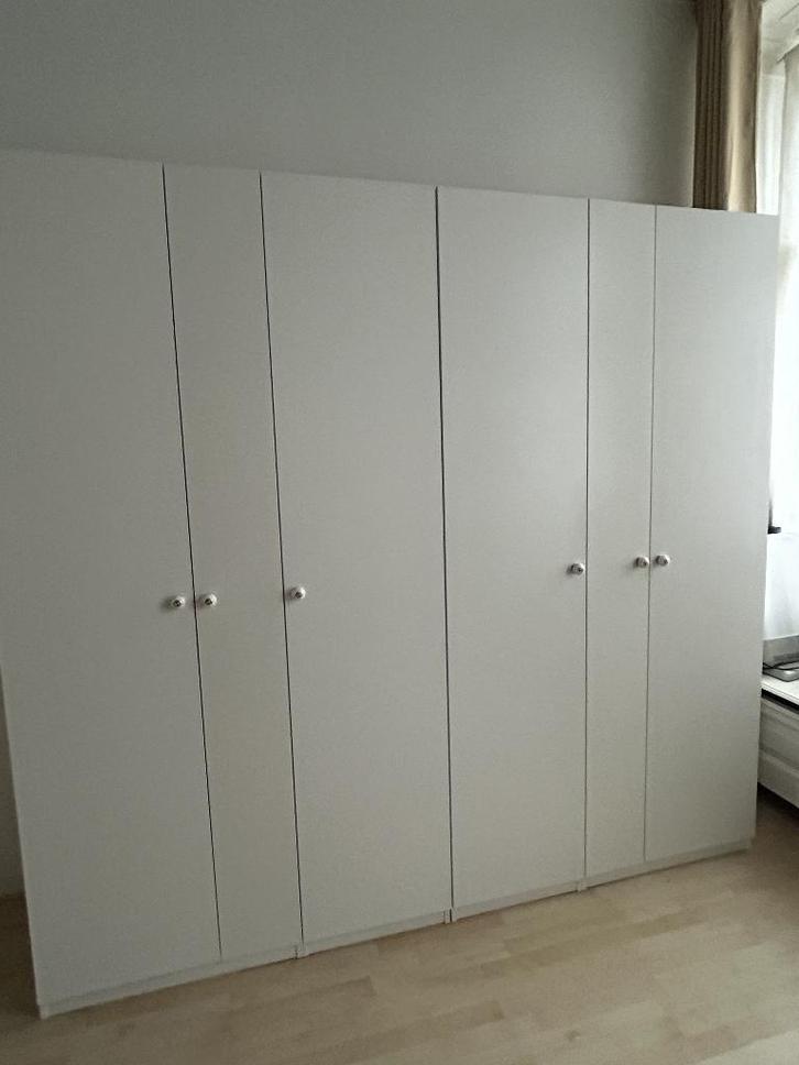 Ikea PAX kledingkast 1.25 x 2.35, €250 of 2 voor €470, Huis en Inrichting, Kasten | Kledingkasten, Zo goed als nieuw, 200 cm of meer