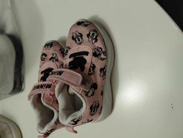 Minnie mouse schoentjes maat 20 beschikbaar voor biedingen