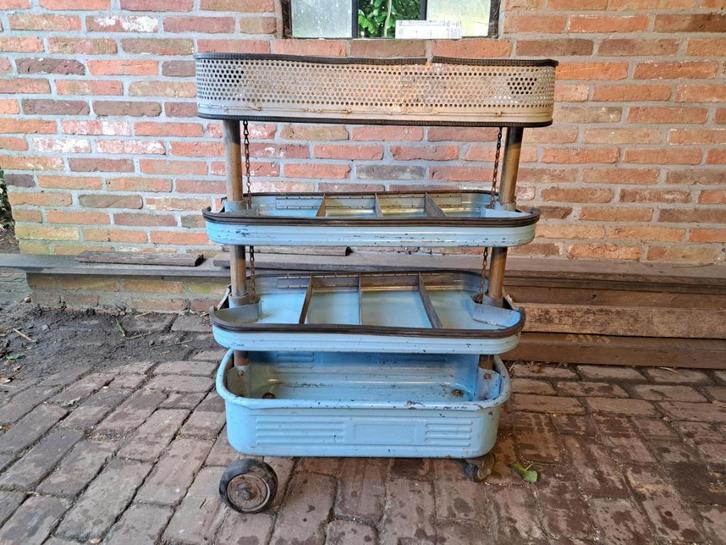 Goede blauwe gereedschapswagen/ gereedschapskar!, Doe-het-zelf en Verbouw, Gereedschapskisten, Gebruikt, Ophalen