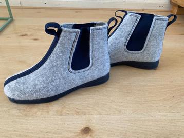 Rohde Sloffen licht grijs maat 37 zgan! Made in Austria beschikbaar voor biedingen