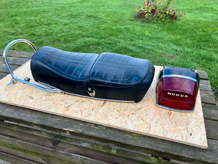 Honda CB650Z Zadel, Knipperlicht & Achterlicht, Motoren, Onderdelen | Honda, Gebruikt, Ophalen of Verzenden