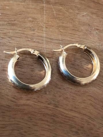 9 Karaat Gouden Creolen 375 beschikbaar voor biedingen