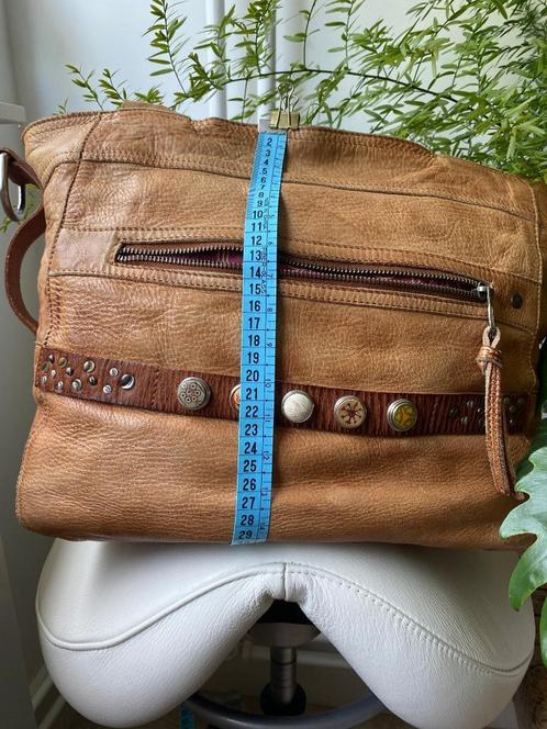 Noosa tas, Sieraden, Tassen en Uiterlijk, Tassen | Damestassen, Gebruikt, Schoudertasje, Bruin, Ophalen of Verzenden