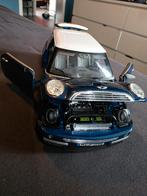 Mini cooper blauw 1:18 Burago, Hobby en Vrije tijd, Modelauto's | 1:5 tot 1:12, Ophalen of Verzenden, Zo goed als nieuw, Auto