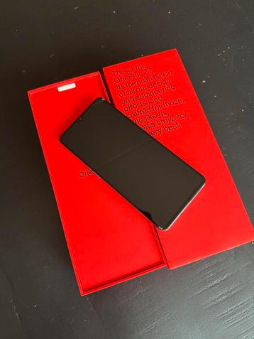 OnePlus 7T - frosted silver. Nette android telefoon beschikbaar voor biedingen
