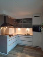 Nette keuken, klein prijsje., Huis en Inrichting, Keuken | Complete keukens, Gebruikt, Overige materialen, Wit, Hoekkeuken