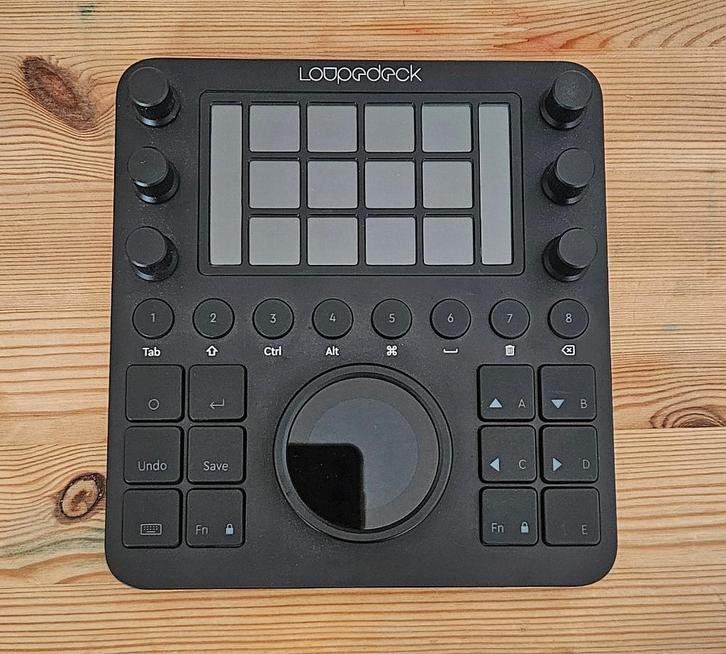 Loupedeck CT – Zo goed als nieuw, compleet met kabel, Computers en Software, Toetsenborden, Zo goed als nieuw, Overige indelingen