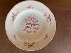 Antiek C.Ahrenfeldt soepbord porcelain., Antiek en Kunst, Antiek | Servies los, Ophalen of Verzenden