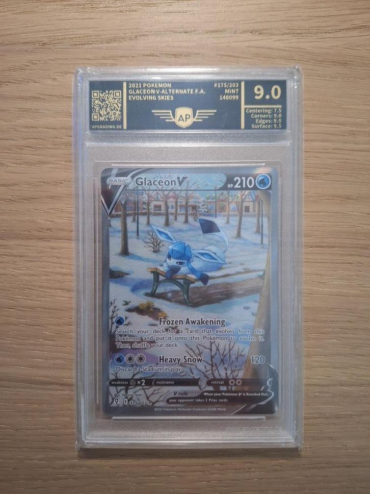Glaceon 175 AP 9 Evolving Skies, Hobby en Vrije tijd, Verzamelkaartspellen | Pokémon, Nieuw, Losse kaart, Ophalen of Verzenden
