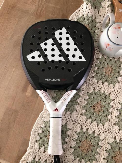 Padel racquet - Adidas Metalbone HRD. Played 5-6 games, Sport en Fitness, Padel, Zo goed als nieuw, Padelracket, Ophalen of Verzenden