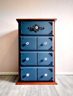 Donkerblauwe Ladekast met Decoratieve Details, Huis en Inrichting, Kasten | Ladekasten, Ophalen, 50 tot 100 cm, Zo goed als nieuw