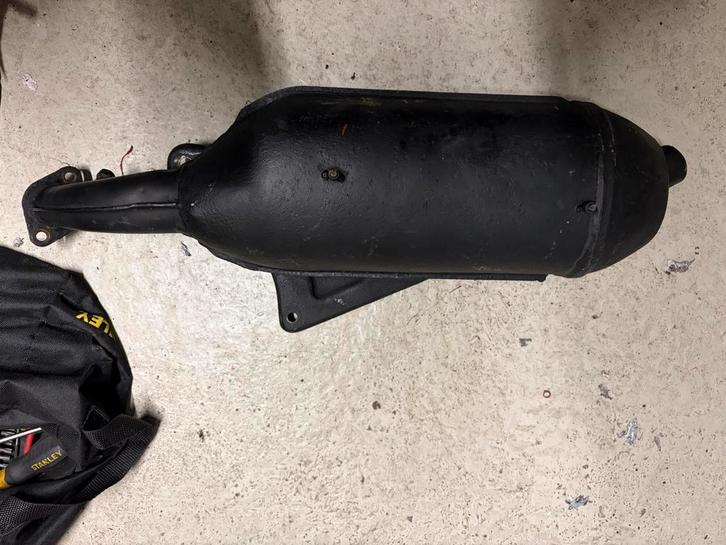 125/180 Uitlaat met ratel, Fietsen en Brommers, Brommeronderdelen | Algemeen, Gebruikt, Uitlaat, Ophalen