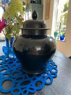 Grote Zwarte  stenen pot / vaas met deksel, Overige kleuren, Aardewerk of Porselein, Ophalen of Verzenden, Zo goed als nieuw
