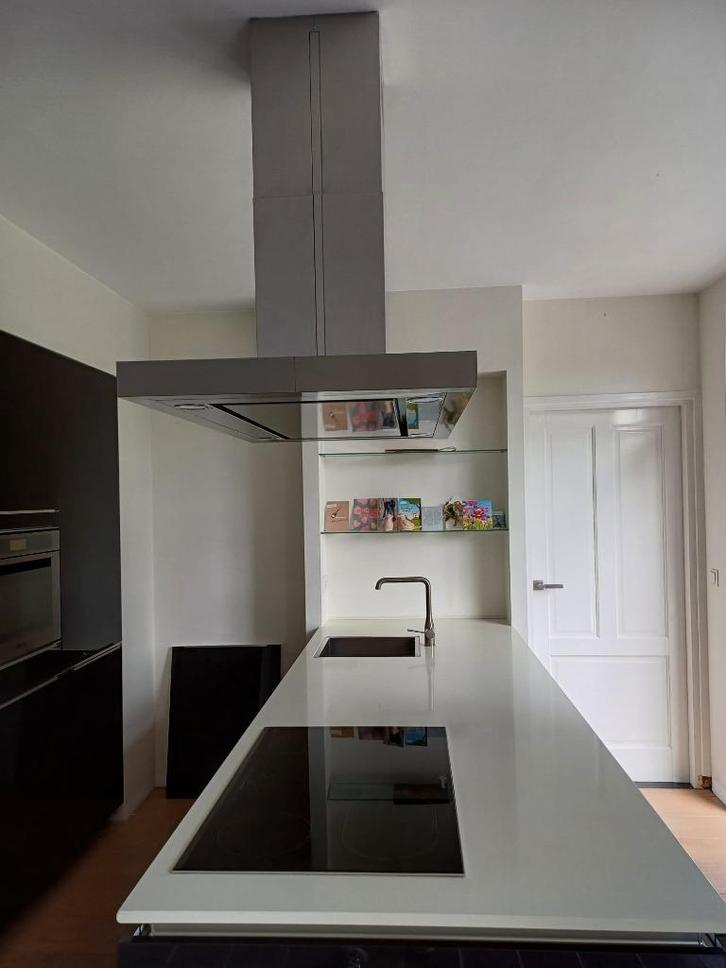 keukenblad + inductiekookplaat + afzuigkap, Huis en Inrichting, Keuken | Keukenelementen, Zo goed als nieuw, Minder dan 100 cm