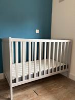 IKEA bed inclusief matras 60x120, Kinderen en Baby's, Babywiegjes en Ledikanten, Ophalen of Verzenden, Zo goed als nieuw, Ledikant