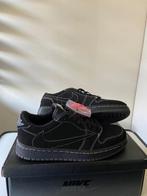 Travis Scott x Air Jordan 1 Low Black, Zwart, Nike, Ophalen of Verzenden, Sneakers of Gympen