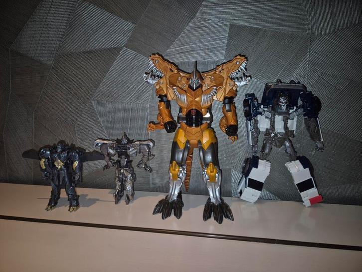 Transformers set – 4 figuren – allemaal transformeerbaar, Verzamelen, Transformers, Gebruikt, Overige generaties, Ophalen of Verzenden