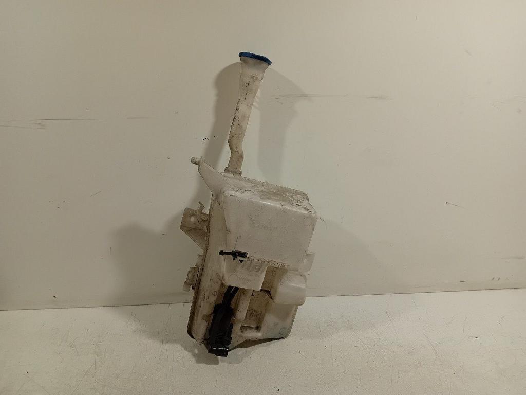 Ruitensproeierpomp + reservoir Volvo V40, Onderdelen@venauto.nl, Van der Ven Autorecycling B.V., Gebruikt, Ettenseweg 76, 4706 PB Roosendaal, The Netherlands