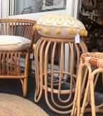 Rotan rattan bamboe houten krukje tafeltje mand, Ophalen of Verzenden, Nieuw, Hout